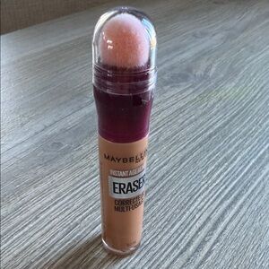 Maybelline Instant Age Rewind Eraser - Pink and Tan